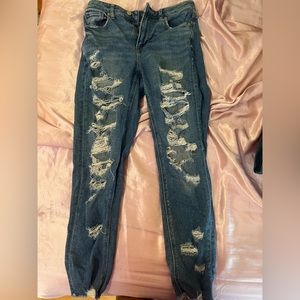 Fit kind of baggy but the waist is fitted